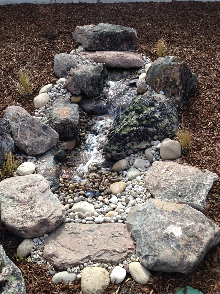 Water Features by Modern Landscape - Photo 12