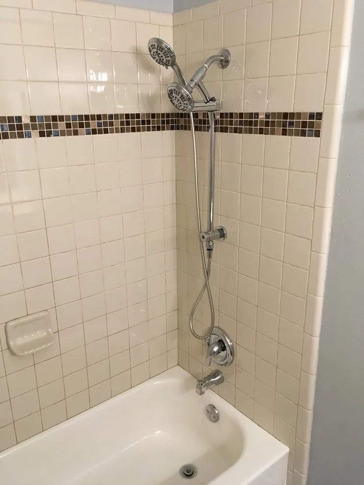 Renovation of Guest Bathroom by J.C. Enriquez And Son Plumbing & Remodeling - Photo 4