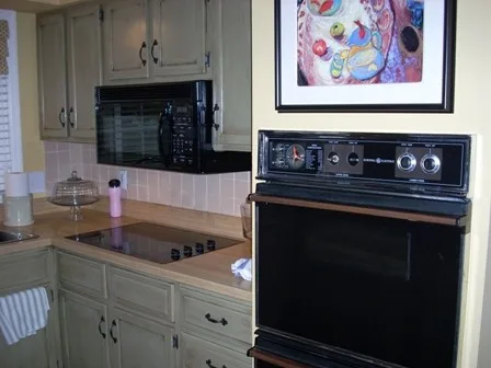 Home Kitchen by O J Laughlin Plumbing Co - Photo 9