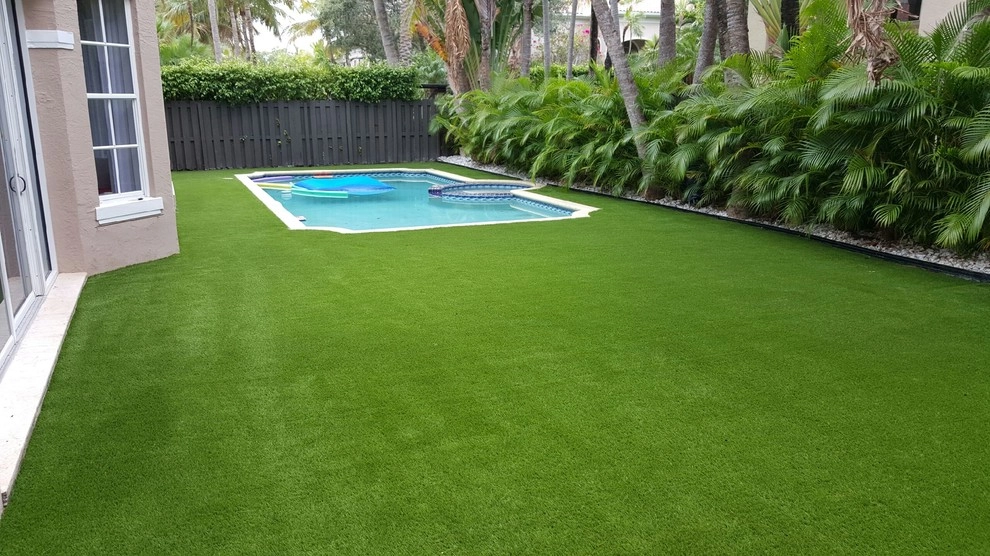 Miami Beach Residence by Monster Grass Artificial Turf & Ivy - Photo 2