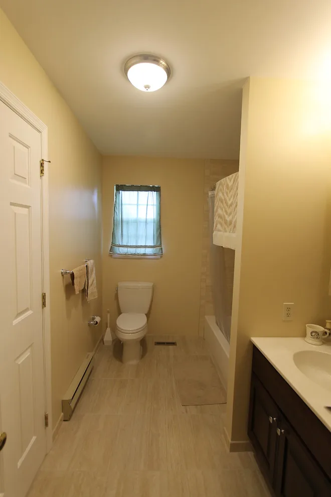 Thorndale Primary Bathroom by Mattioni, Inc - Photo 2