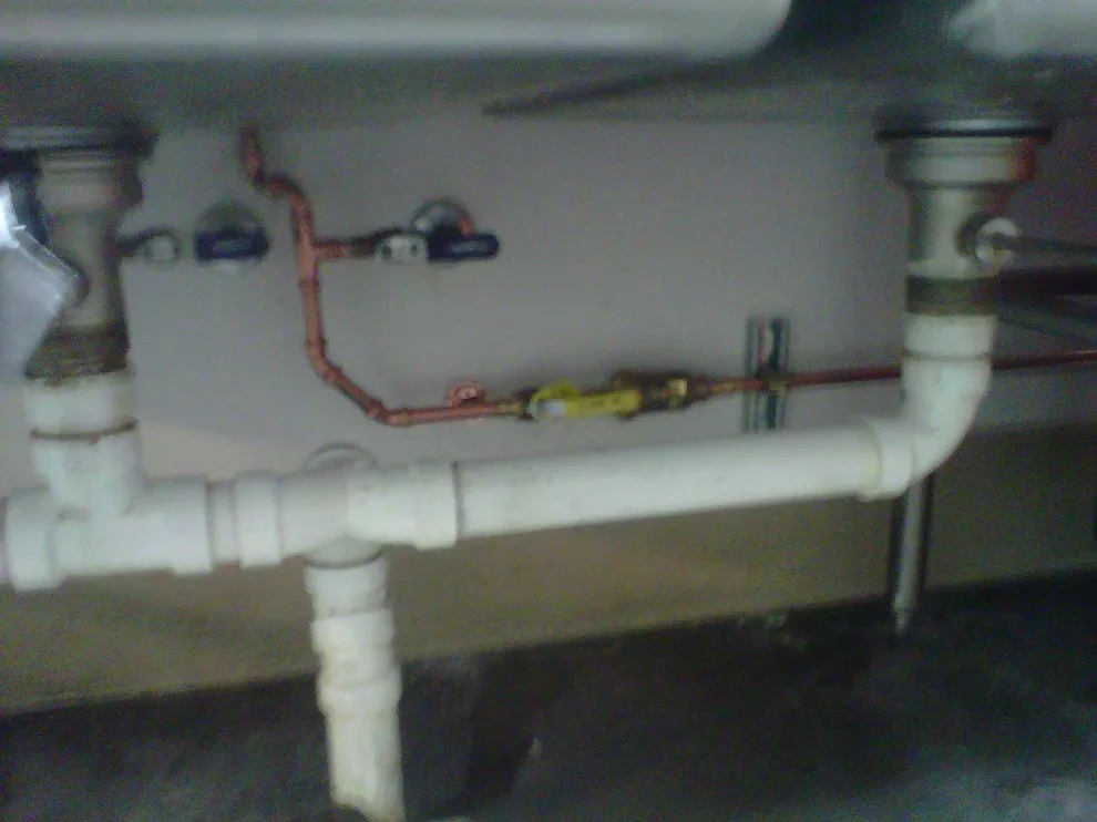 Rogue Plumbing Corporation - Photo 8