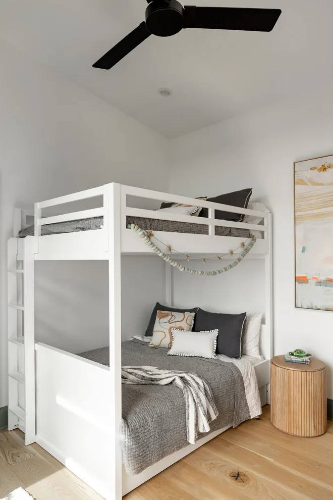 Contemporary High Dunes by The Guest House Studio, ASID - Photo 13