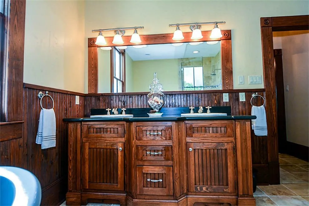 Washington County Heritage Home by The Irish Lady - Photo 3