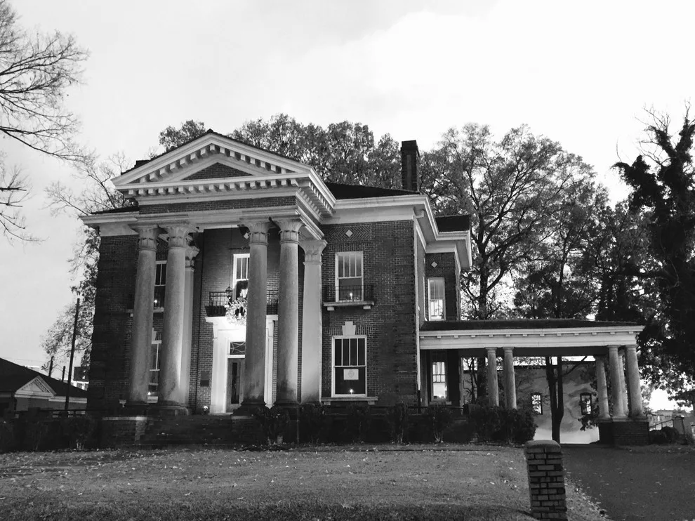 Heritage House Restoration by Kk&co - Photo 2