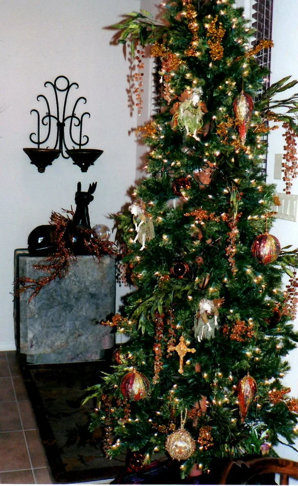 Festive Decoration by Nicole Décor & Design LLC - Photo 19