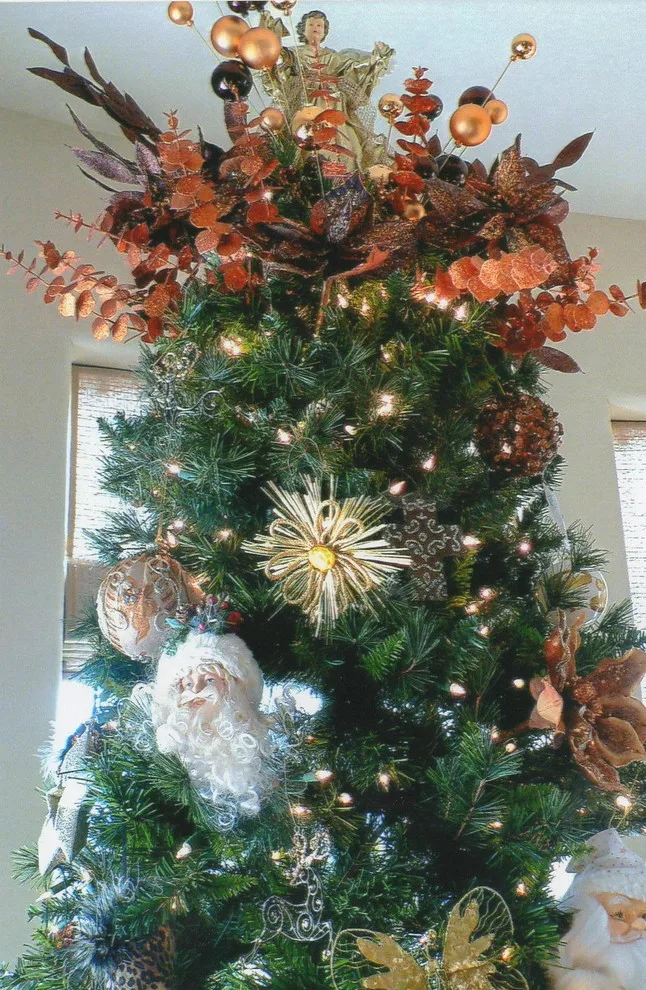 Festive Decoration by Nicole Décor & Design LLC - Photo 4