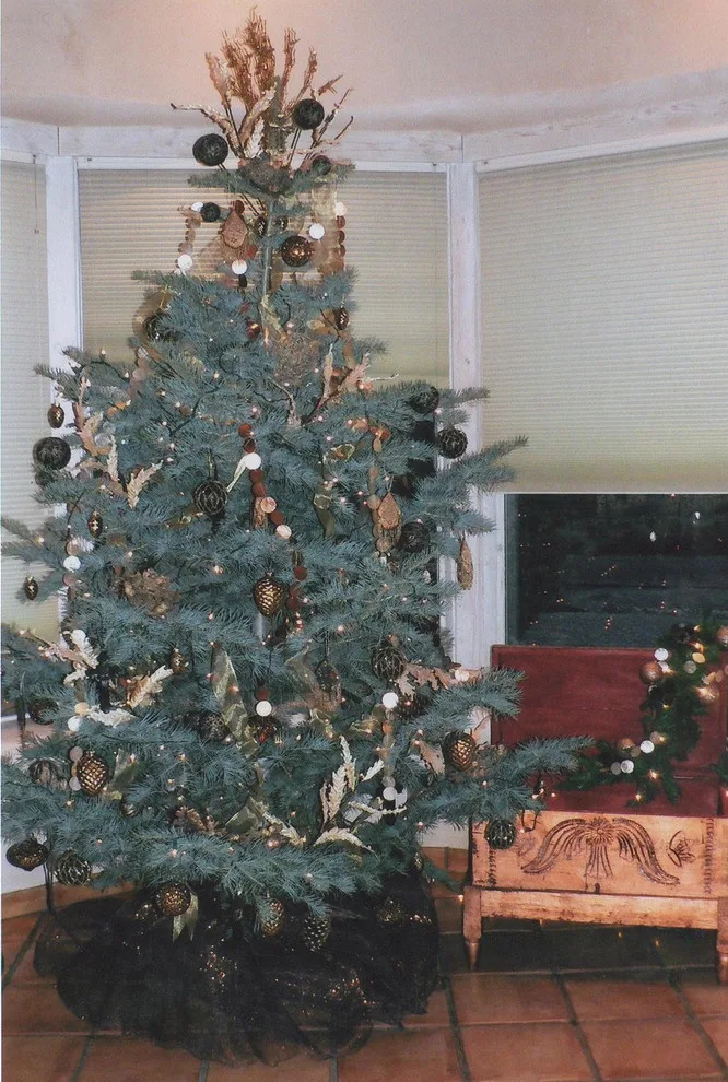 Festive Decoration by Nicole Décor & Design LLC - Photo 12
