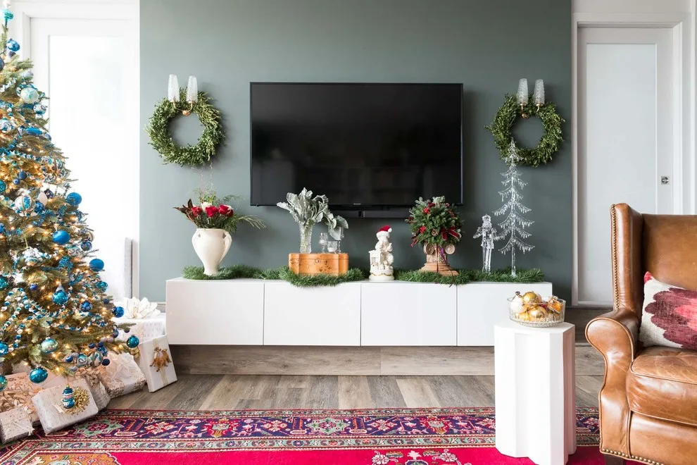 Festive Skyscraper by Crystal Blackshaw Interiors - Photo 4