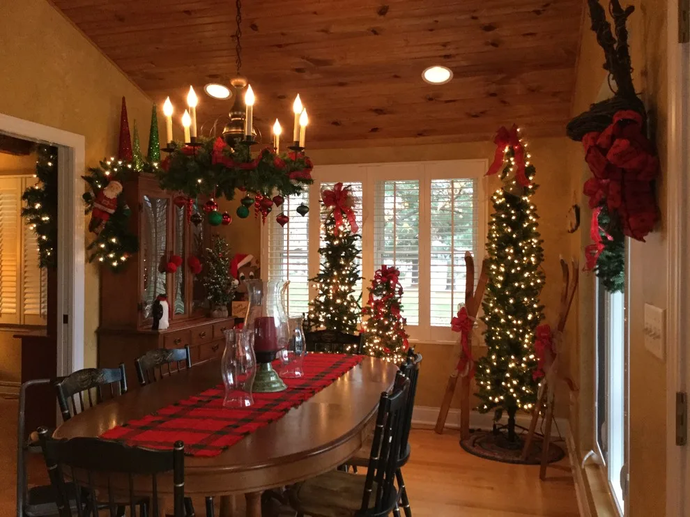 Festive Residence Ornamentation Design by Lasting Impressions By Design - Photo 2