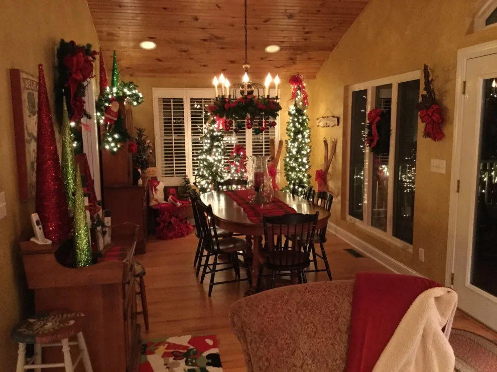 Festive Residence Ornamentation Design by Lasting Impressions By Design - Photo 3