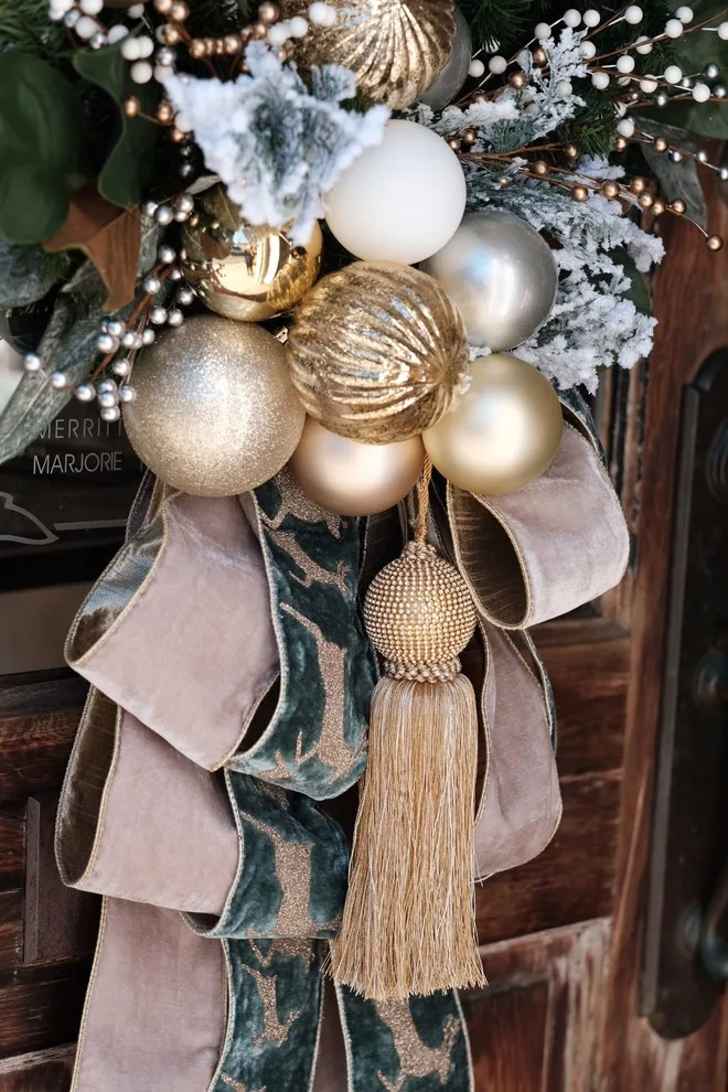 Festive Employment by Marjorie Carlson Interiors - Photo 12