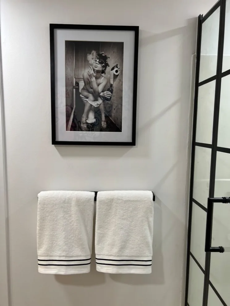 Oaks White Bathroom by EDV Home Design - Photo 2