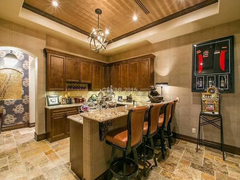Residential Bar by Debrae Little Interiors - Photo 4