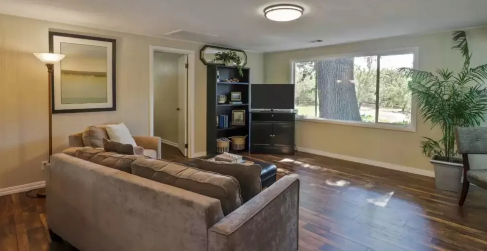 Residential Styling by VanderHelm Interior Design - Photo 22