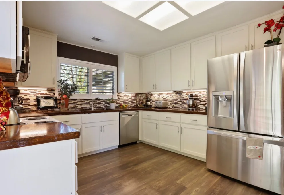 Residential Styling by VanderHelm Interior Design - Photo 17