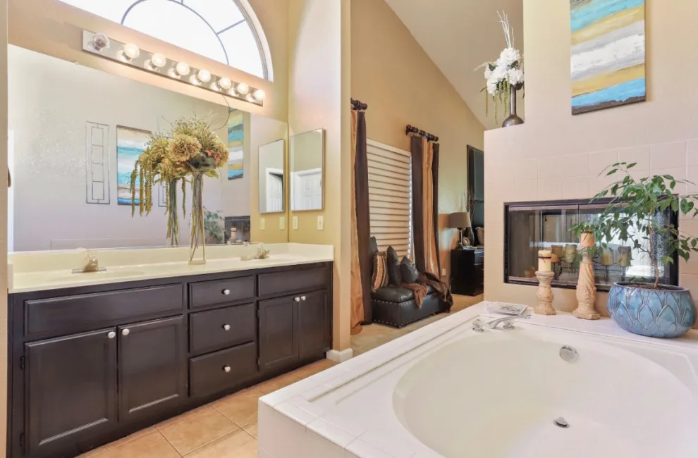 Residential Styling by VanderHelm Interior Design - Photo 19