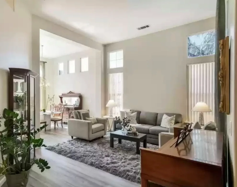 Residential Styling by VanderHelm Interior Design - Photo 32
