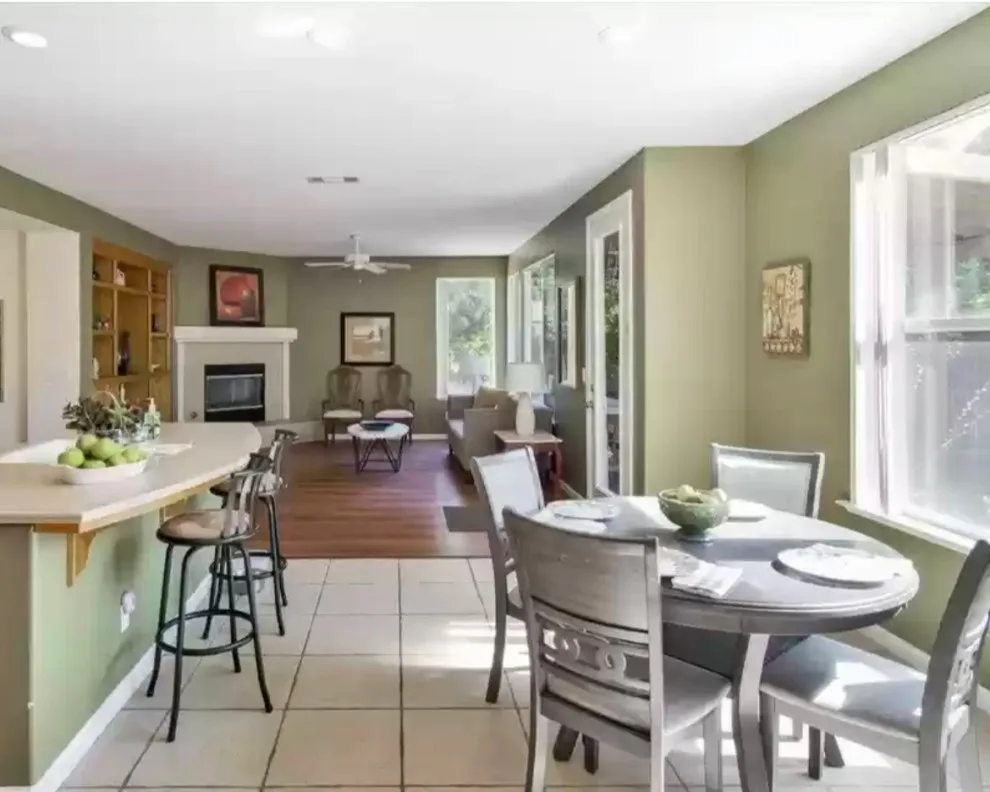 Residential Styling by VanderHelm Interior Design - Photo 5