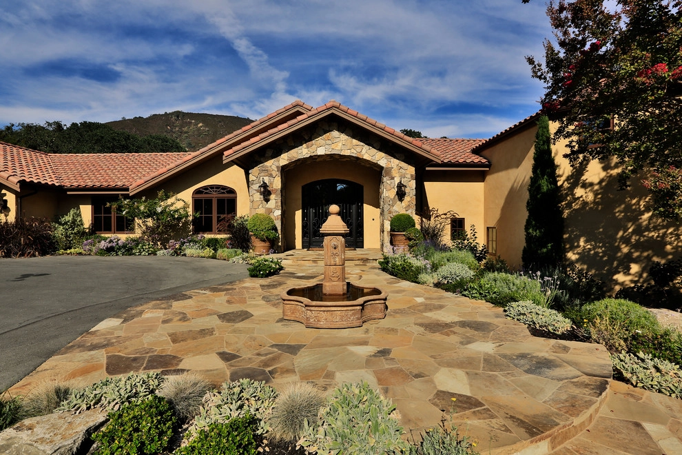 Residential Front Yards by Camp & Camp Associates-Landscape Architects - Photo 3