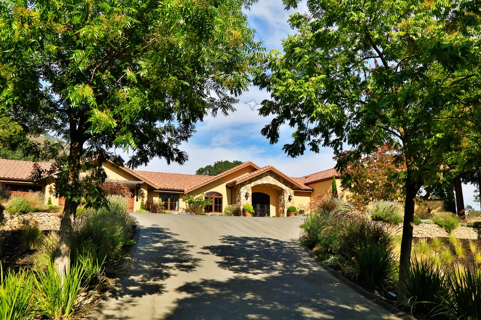 Residential Front Yards by Camp & Camp Associates-Landscape Architects - Photo 2