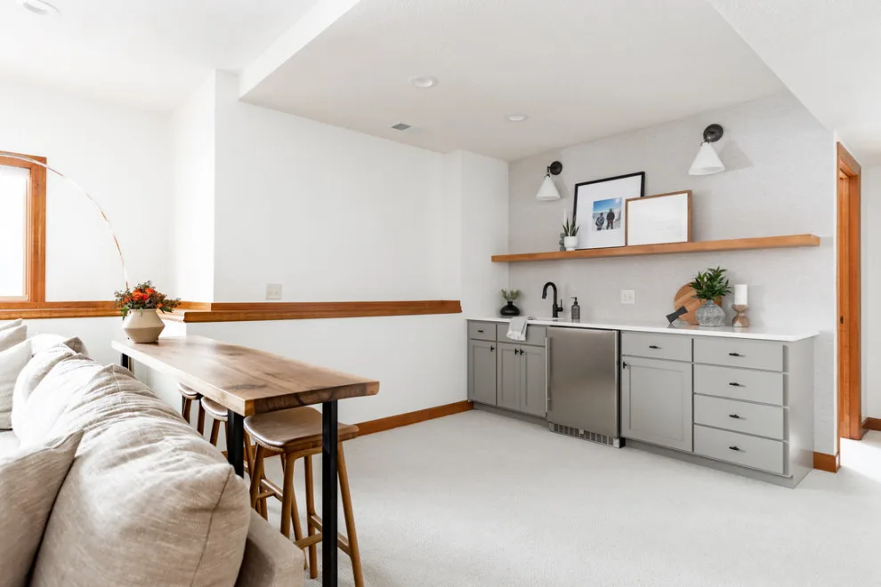 Irvine Avenue by Kari Campbell Interiors - Photo 17
