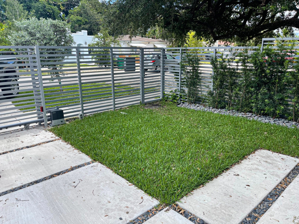 Fence by My Luxury Outdoors - Photo 13