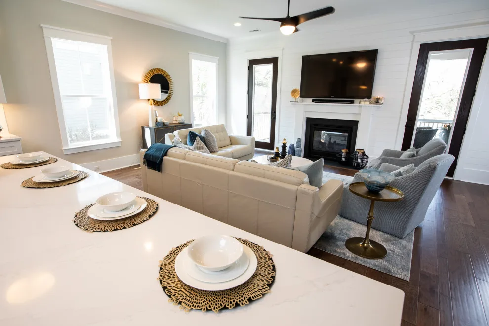 Contemporary Shoreline by Brittanya Tammearu Interior Design - Photo 2
