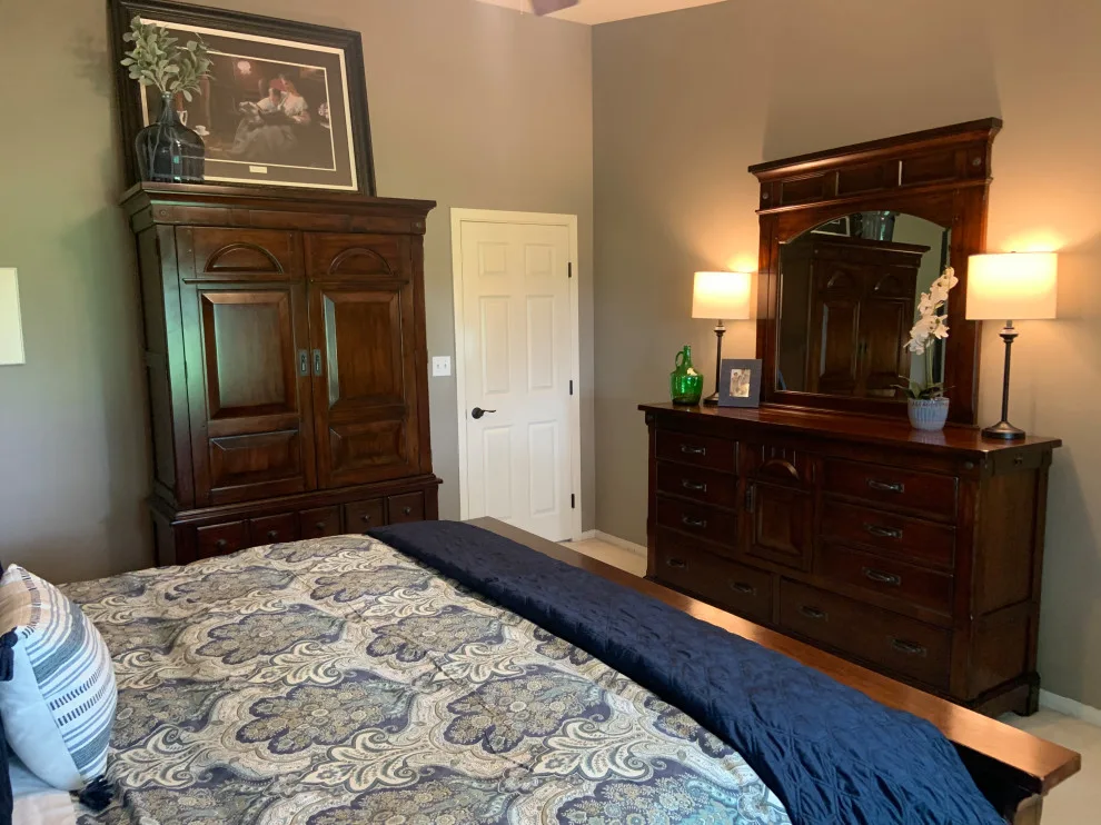 JTRExpert by Melanie Sewell Interiors, LLC - Photo 5