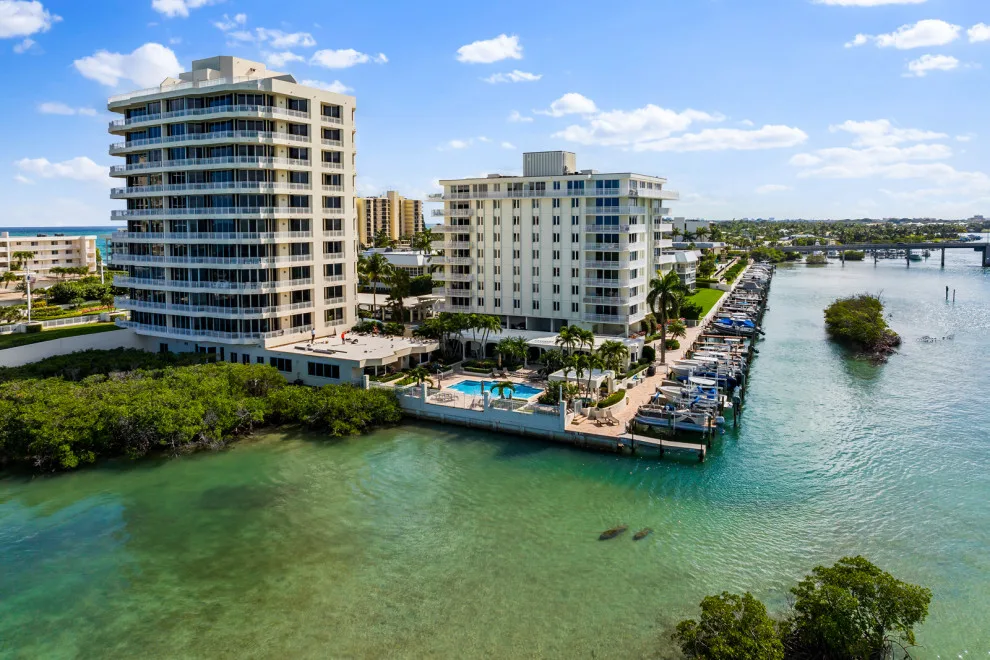 Jupiter Island Upscale Skyscraper by Denise Stringer Interior Design - Photo 26