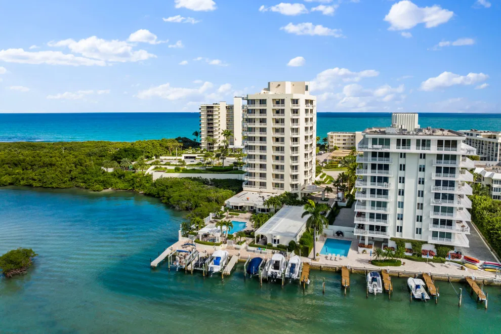 Jupiter Island Upscale Skyscraper by Denise Stringer Interior Design - Photo 27