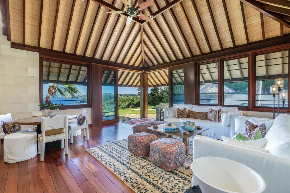 Kauai Contemporary Balinese Residence by CIH Design - Photo 4
