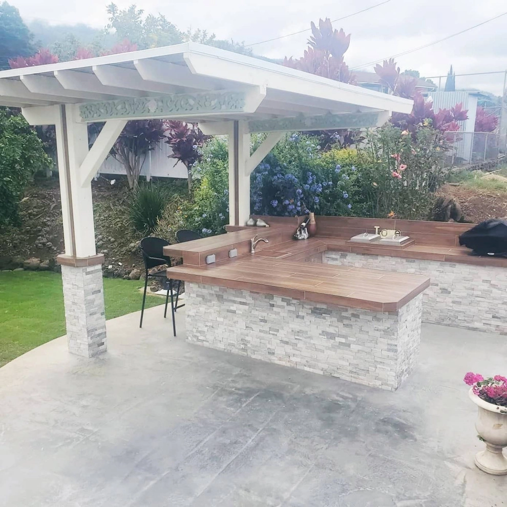 outdoor kitchen design and installation by Natur Landscape Creations - Photo 14