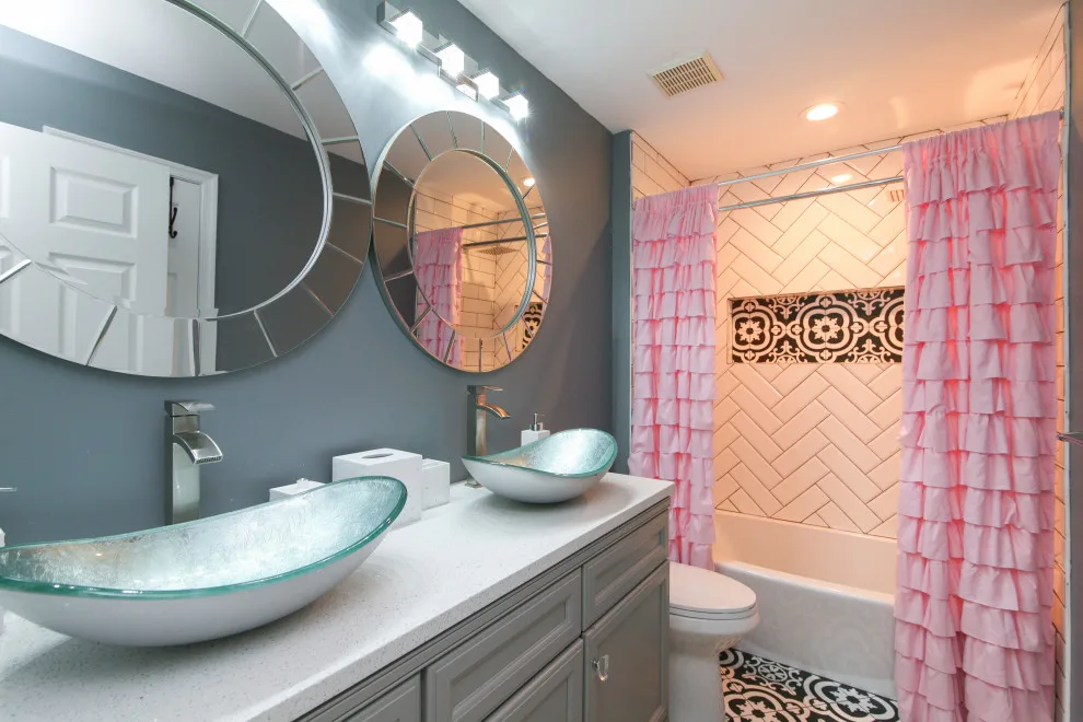 Children's Restroom by Kate Grzymala Design - Photo 2