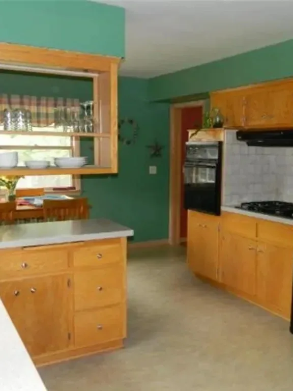 Kitchen Renovation by Well-Designed Interior Design And Home Staging - Photo 7