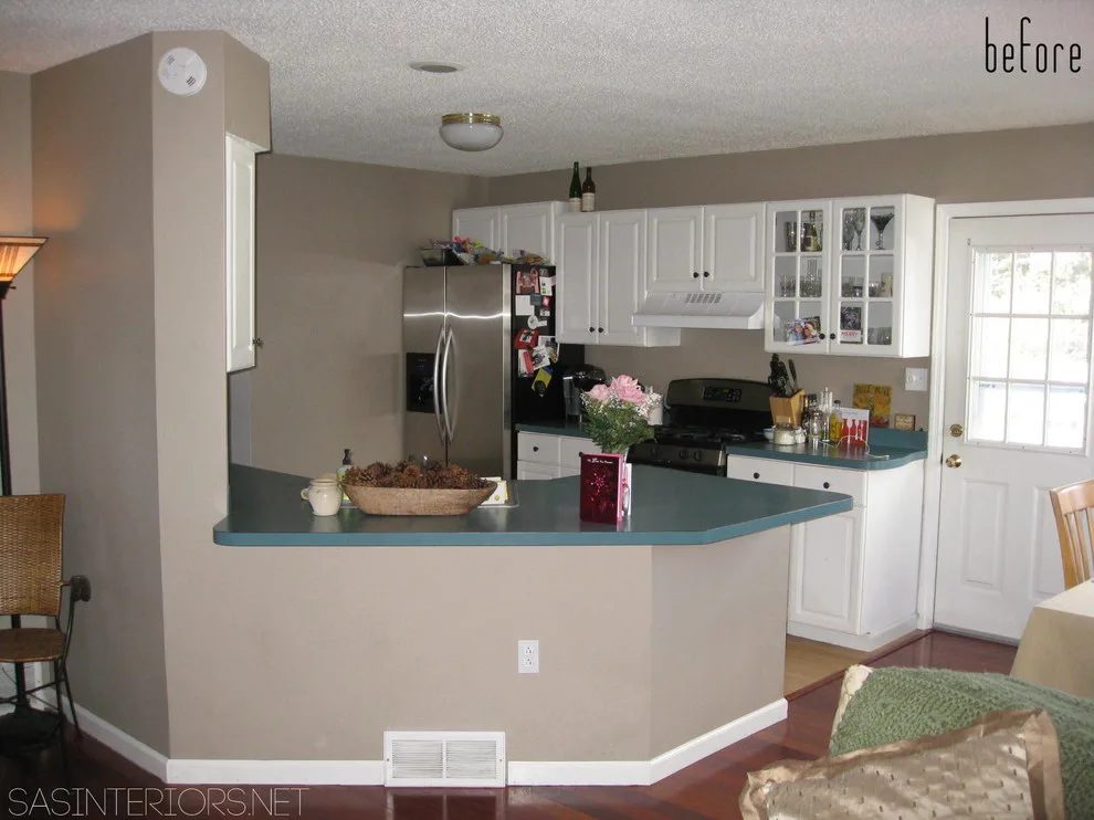 Three-Hued Transitional Kitchen by Jenna Burger Design - Photo 3
