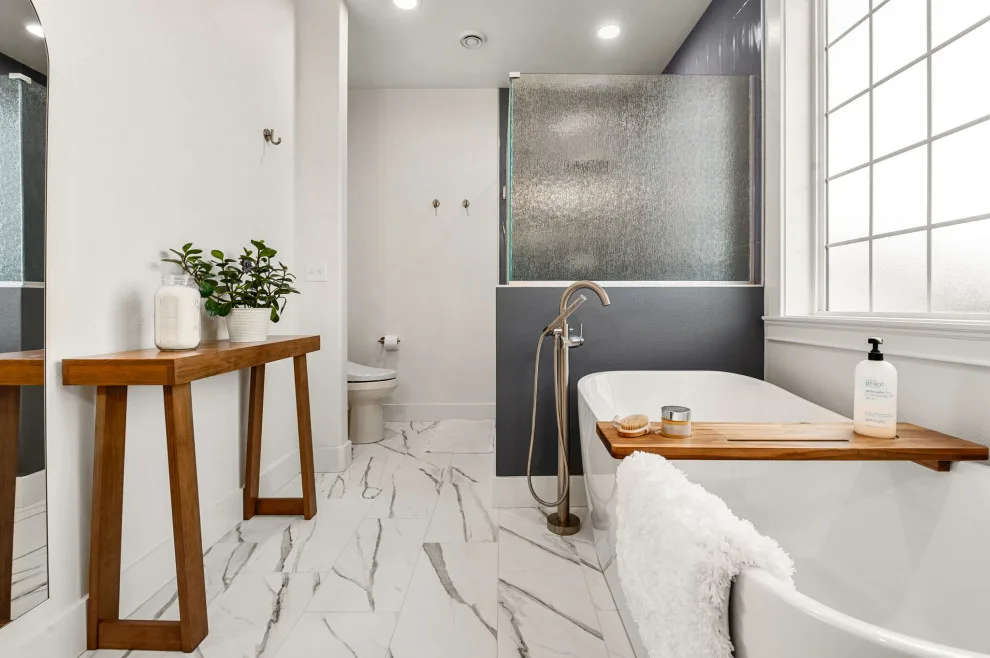 Knelsen House Renovation by Karen Boyer Designs - Photo 17