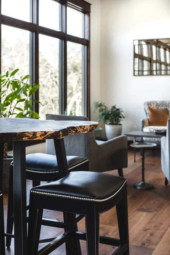 Lindsay Lattner Interiors - Photo 14