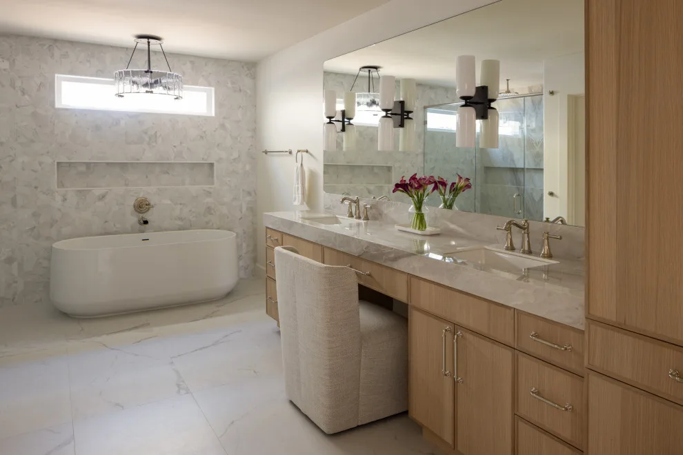 La Jolla Renovation by Wanderlust Home Interiors Inc. - Photo 11