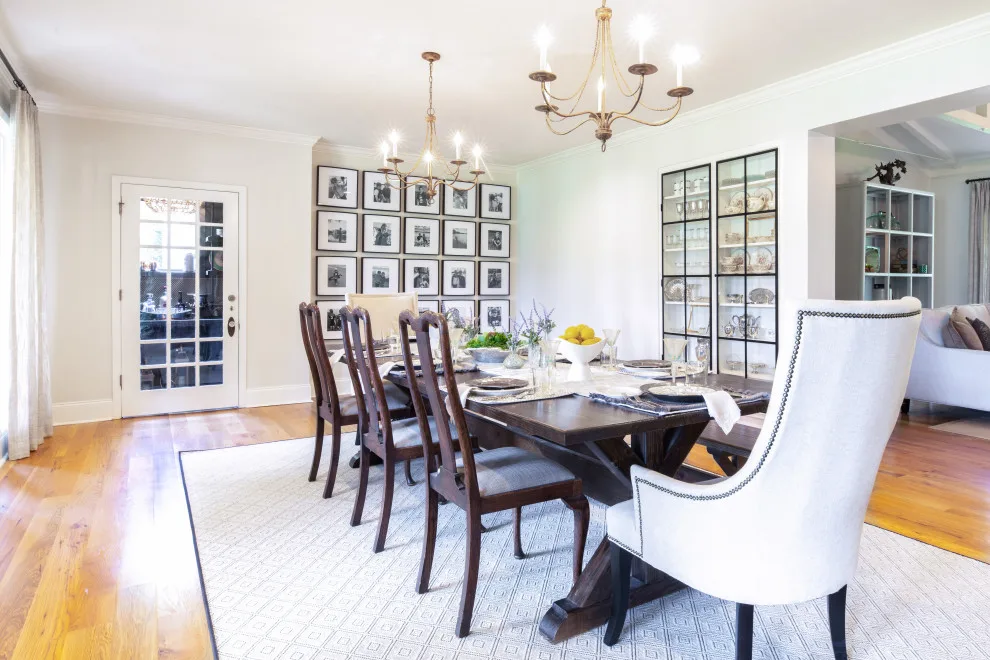 Lake Castle Dining Room and Bar by Samantha Smith Designs - Photo 16