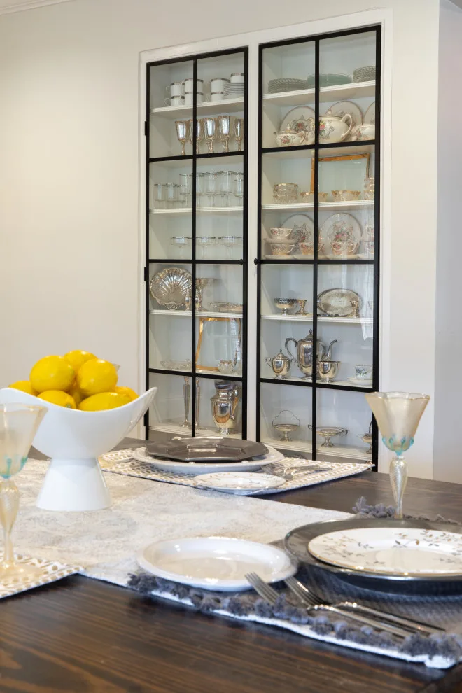 Lake Castle Dining Room and Bar by Samantha Smith Designs - Photo 13
