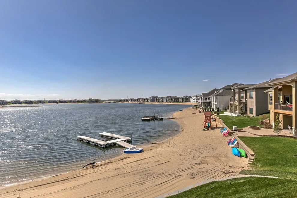 Dream Home by the Lake by Jo Neddo - Photo 3