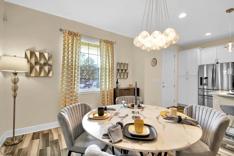 Nona Lake Townhouse by Lenore King Luxury Interiors - Photo 5