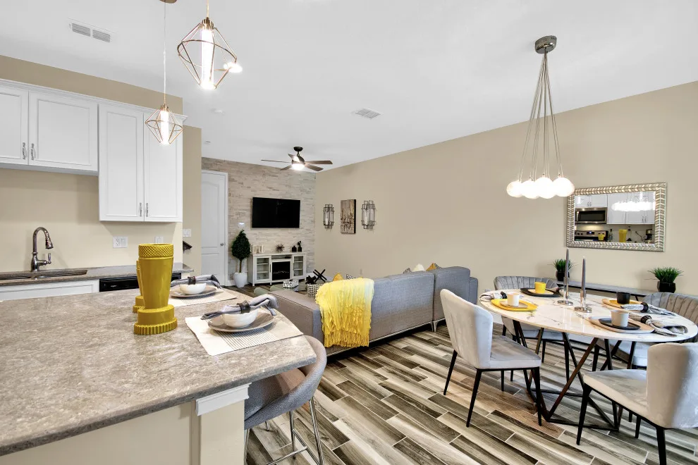Nona Lake Townhouse by Lenore King Luxury Interiors - Photo 8