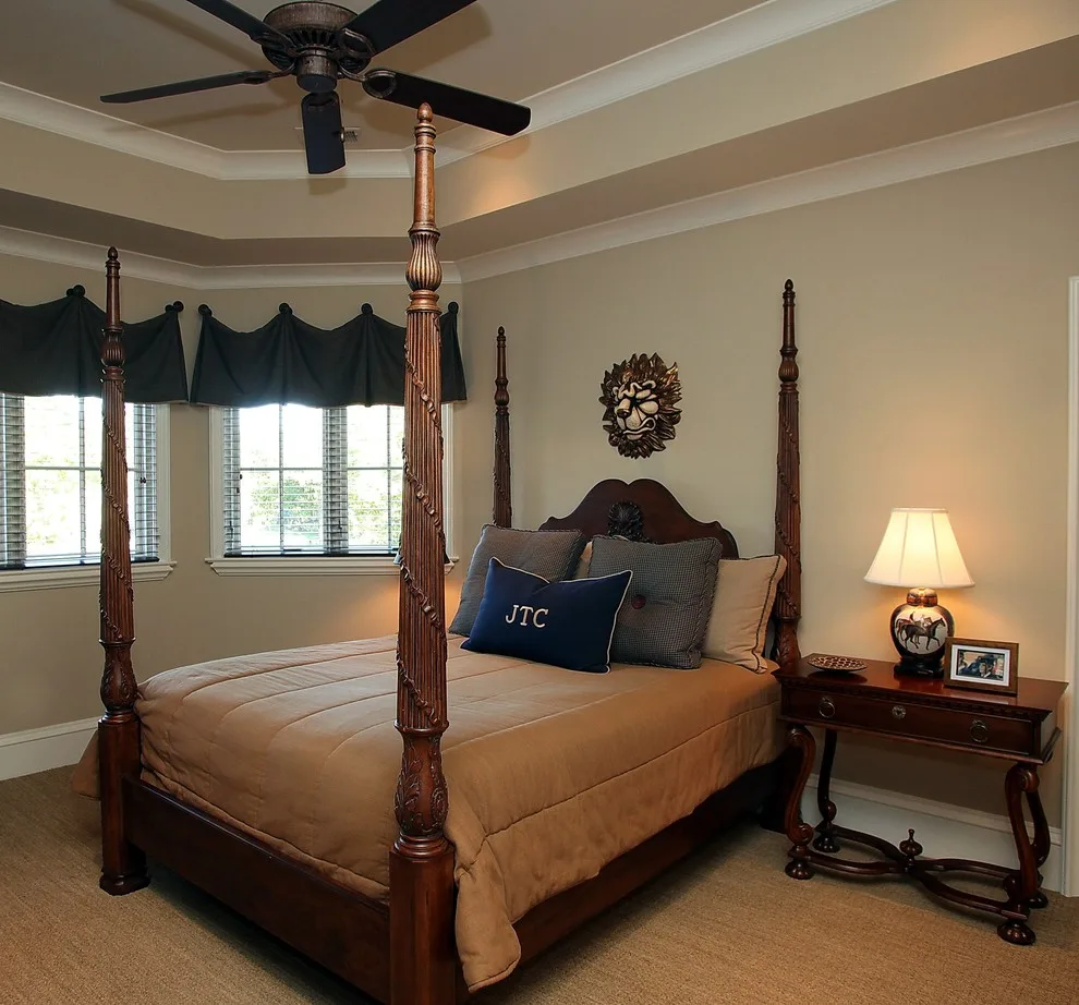 Lakeside Home by Barbara Dalton Interiors - Photo 7