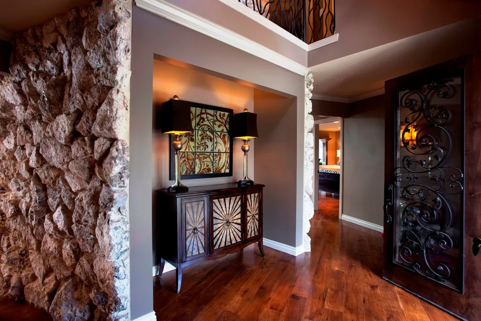 Lakehouse in the Valley by Designer's Touch - Photo 2