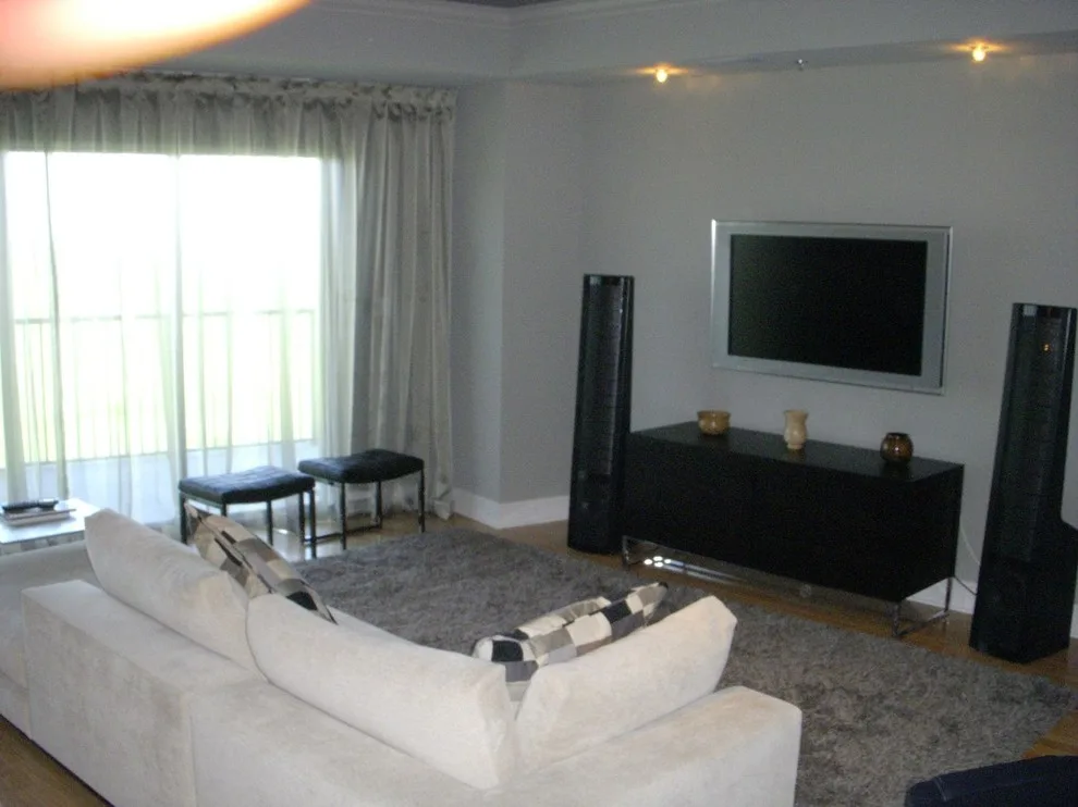 Lakeshore Apartment by Justin Anders-Henne - Photo 3
