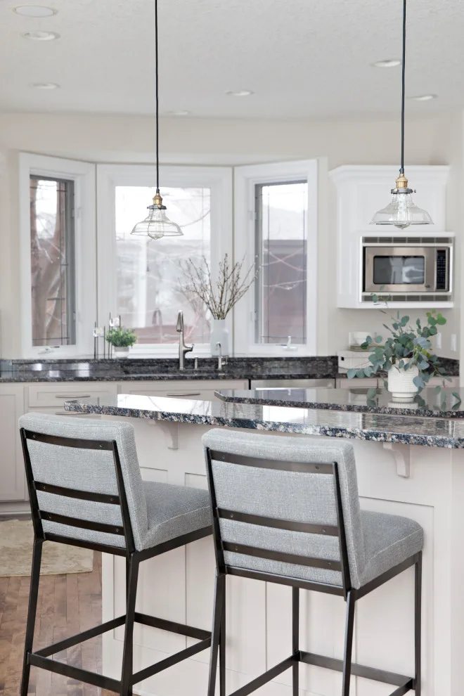 Waterfront by Kari Campbell Interiors - Photo 5