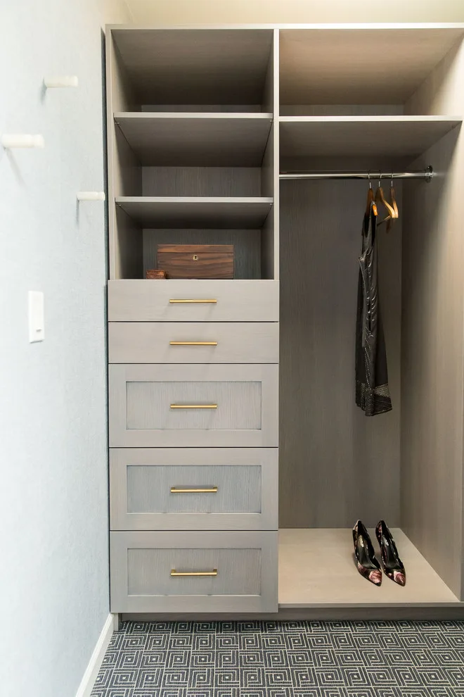 Lakeview Transition by Crystal Blackshaw Interiors - Photo 3