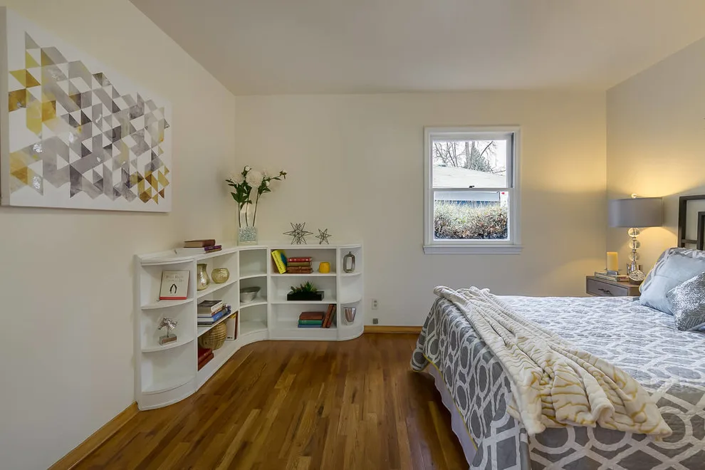 Larch Residence Staging Initiative by Davina Designs - Photo 9